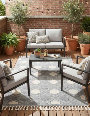 5' 3 x 7' 8 Easy-Clean Modern Indoor / Outdoor Rug