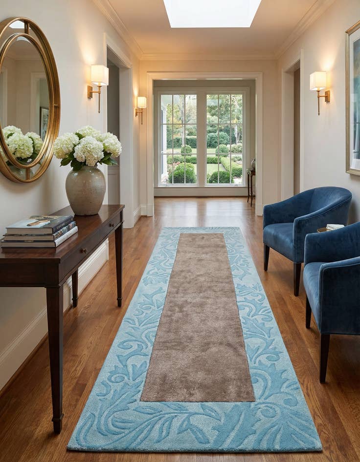 Detail image of  2' 9 x 10'  Hand Knotted Darya Wool Runner Rug