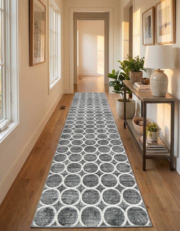 2' 7 x 16' 5 Lattice Trellis Runner Rug