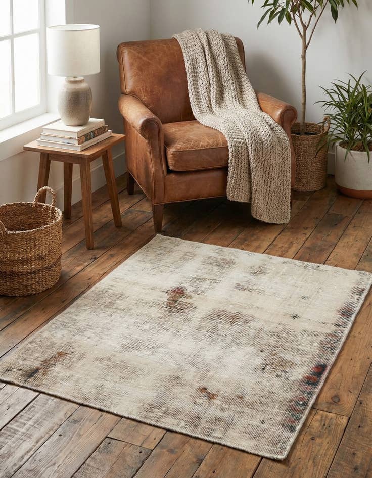 Detail image of 3' 2 x 3' 6  Hand Knotted Ultra Vintage Persian Wool Square Rug