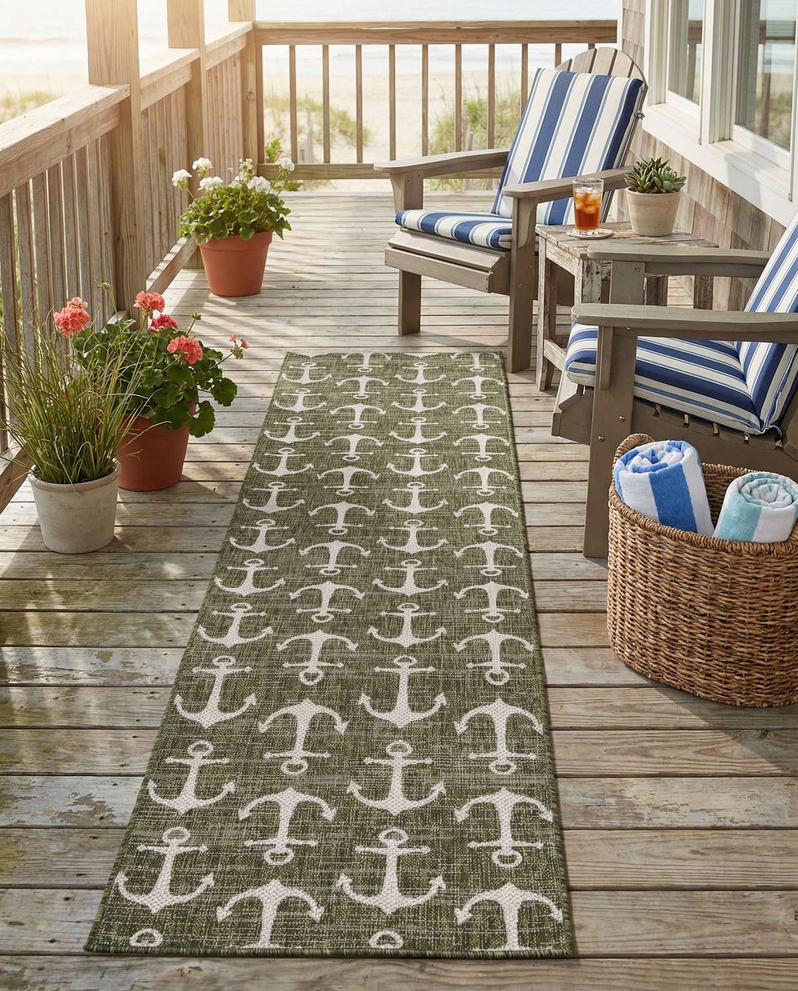 2' 7 x 12' Easy-Clean Coastal Indoor / Outdoor Runner Rug
