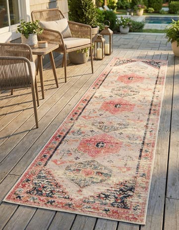 2' 7 x 10' Easy-Clean Traditional Indoor / Outdoor Runner Rug