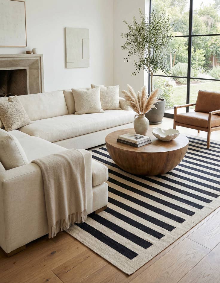 Detail image of 6' 9 x 9' 7  Hand Woven Kilim Modern Wool Rug