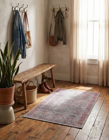 Rust red and Beige Washable Sisu Rug