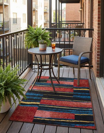 2' x 3' Easy-Clean Modern Indoor / Outdoor Rug