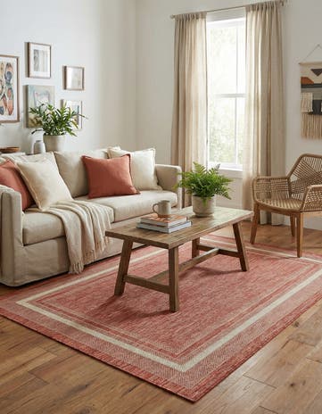 4' x 6' Easy-Clean Border Indoor / Outdoor Rug