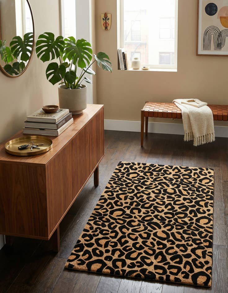 Detail image of 3' 1 x 5' 1 Hand Tufted Safari Wool Rug