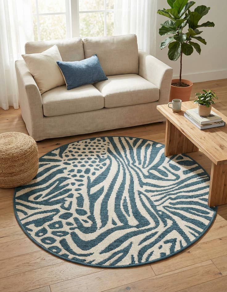 Detail image of 3' x 3'  Washable Safari Indoor / Outdoor Round Rug