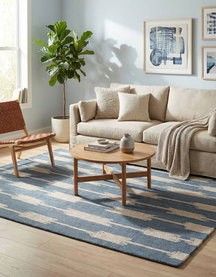 Detail image of 5' 1 x 8' 1 Hand Tufted Wool Rug