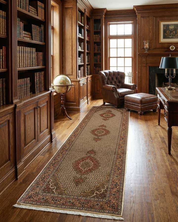 2' 8 x 10' Tabriz Mahi Wool Runner Rug
