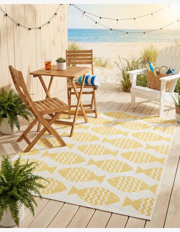 4' 1 x 6' 1 Easy-Clean Coastal Indoor / Outdoor Rug