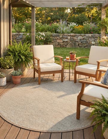 5' x 5' Easy-Clean Border Indoor / Outdoor Round Rug