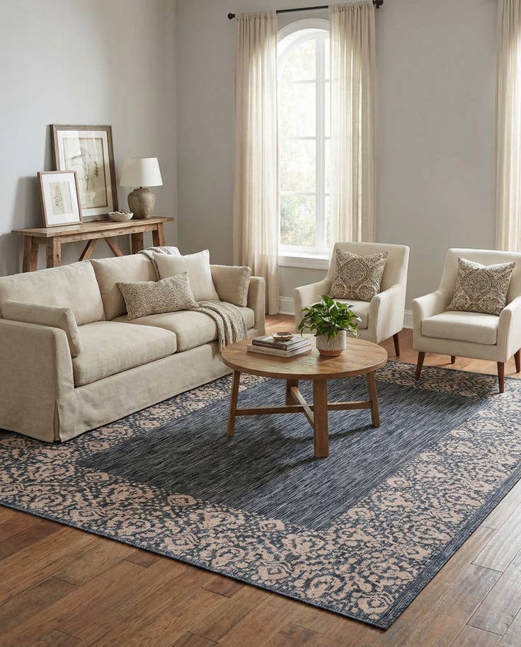 Detail image of 7' x 10' Easy-Clean Border Indoor / Outdoor Rug