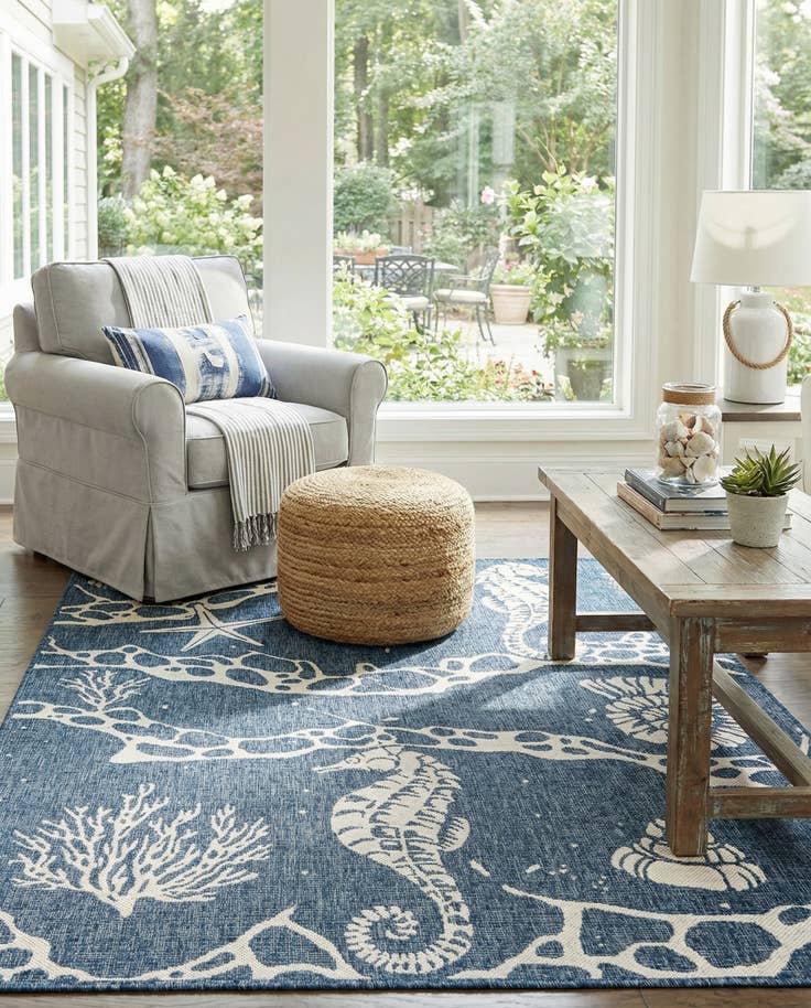 Detail image of 5' 3 x 7' Easy-Clean Coastal Indoor / Outdoor Rug