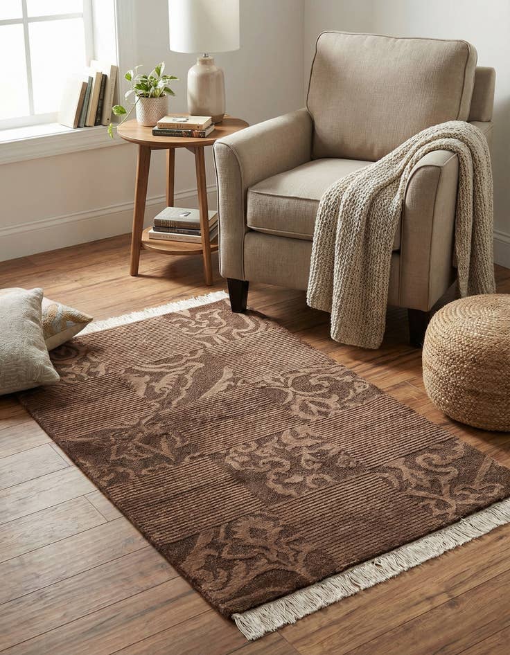 Detail image of 2' 7 x 5'  Hand Knotted Darya Wool Rug