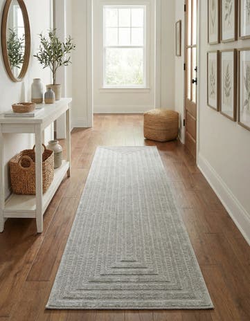 Gray Easy-Clean Sabrina Soto Prescott Indoor / Outdoor Runner Rug