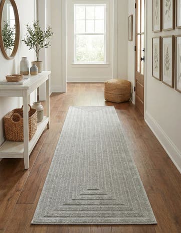 Gray Easy-Clean Sabrina Soto Prescott Indoor / Outdoor Runner Rug