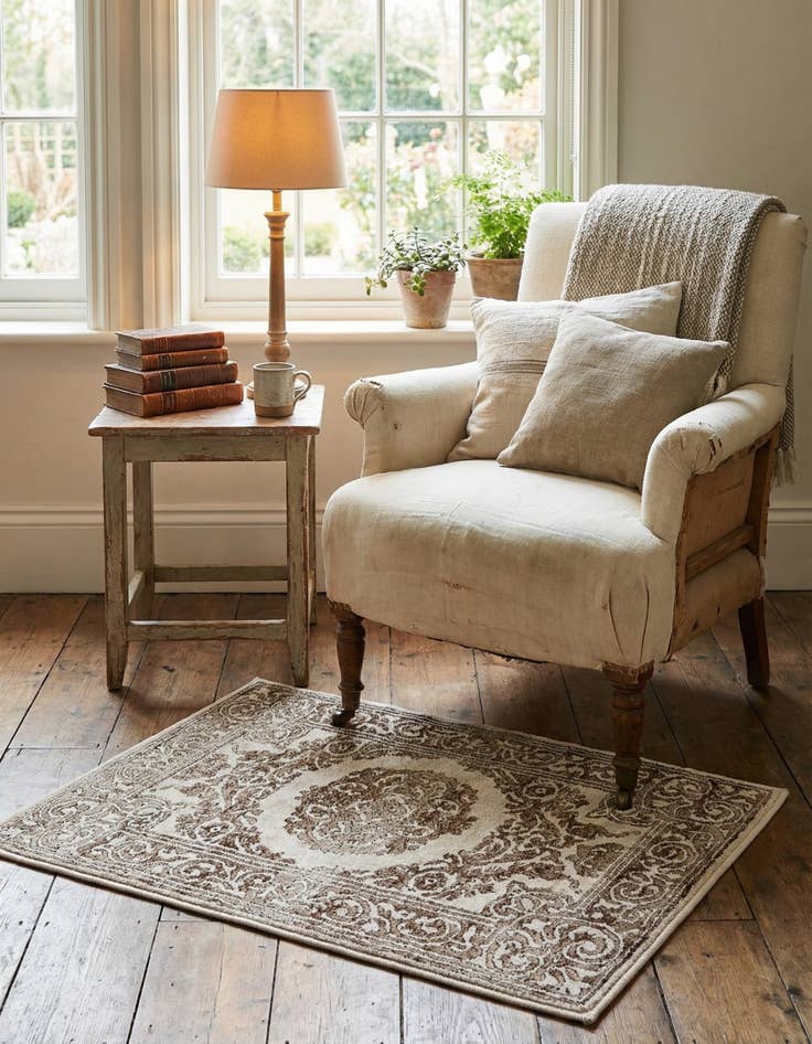 Detail image of 2' x 3' Hermitage Rug