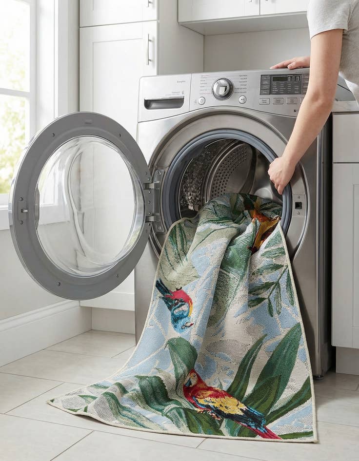 Detail image of  2' x 3'  Washable Botanical Indoor / Outdoor Rug