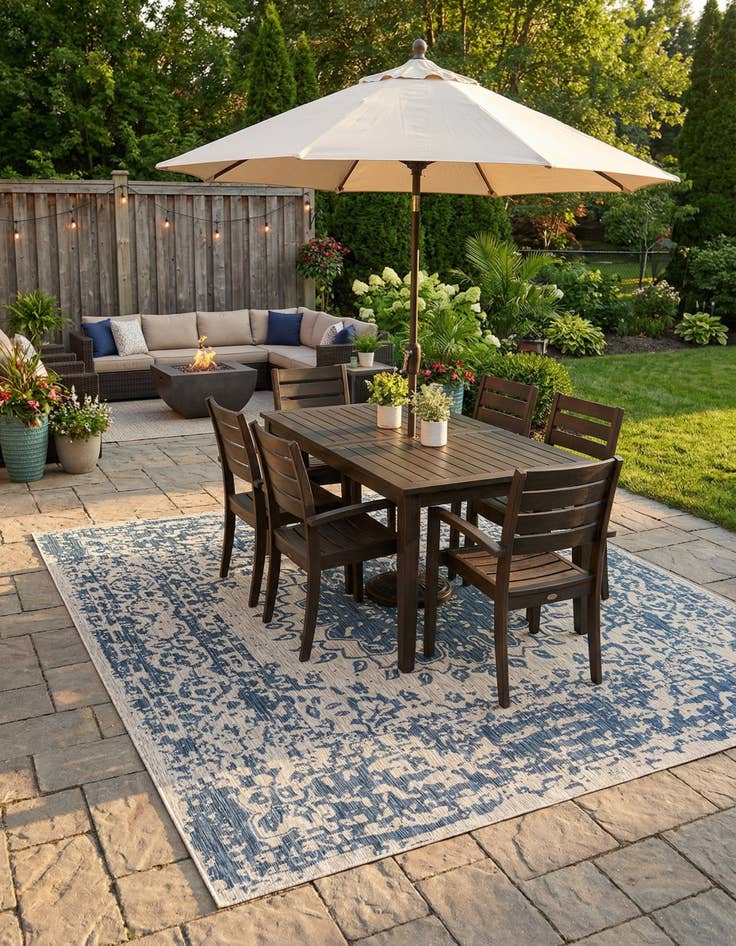 Detail image of 12' x 12'  Washable Traditional Indoor / Outdoor Square Rug