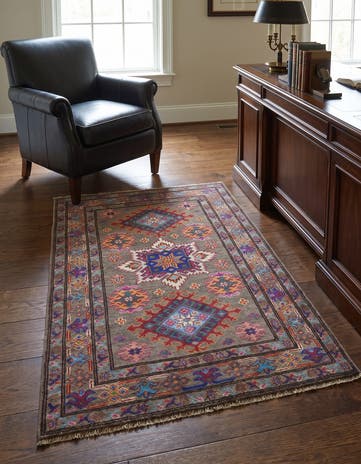 2' 11 x 4' 5 Hand Knotted Kazak Rug
