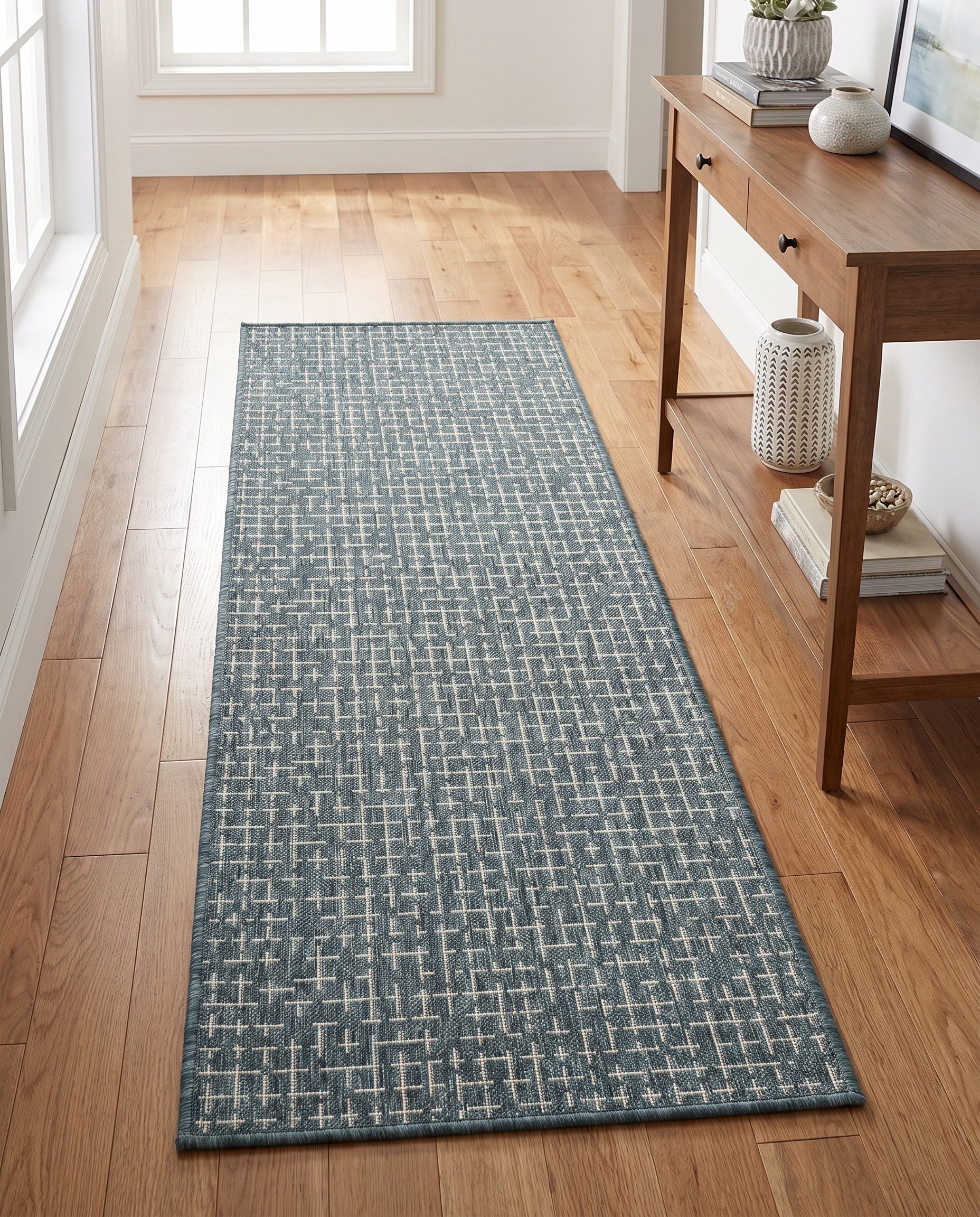 2' x 6' Easy-Clean Checkered Indoor / Outdoor Runner Rug