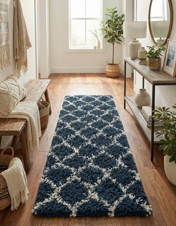 2' x 7' Lattice Shag Runner Rug
