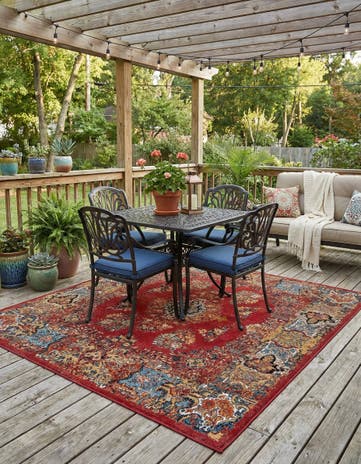 Antique Red Easy-Clean Traditional Indoor / Outdoor Square Rug