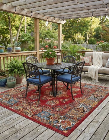Antique Red Easy-Clean Traditional Indoor / Outdoor Square Rug