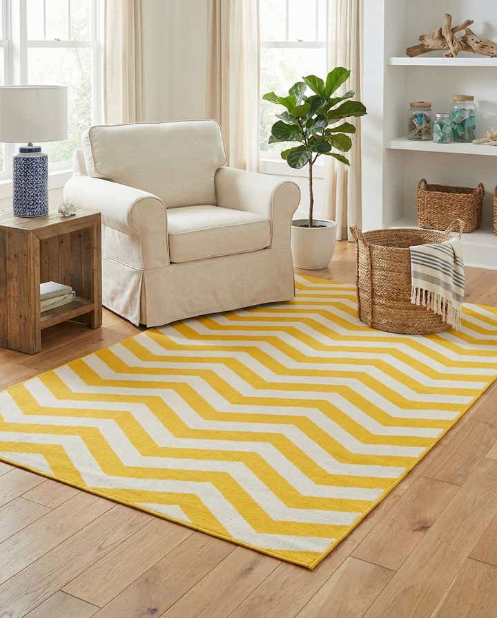 5' 3 x 8' Easy-Clean Coastal Indoor / Outdoor Rug