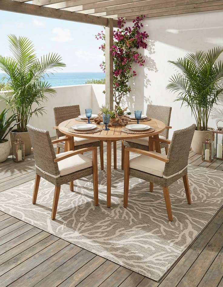 Detail image of 7' 10 x 7' 10  Washable Coastal Indoor / Outdoor Square Rug