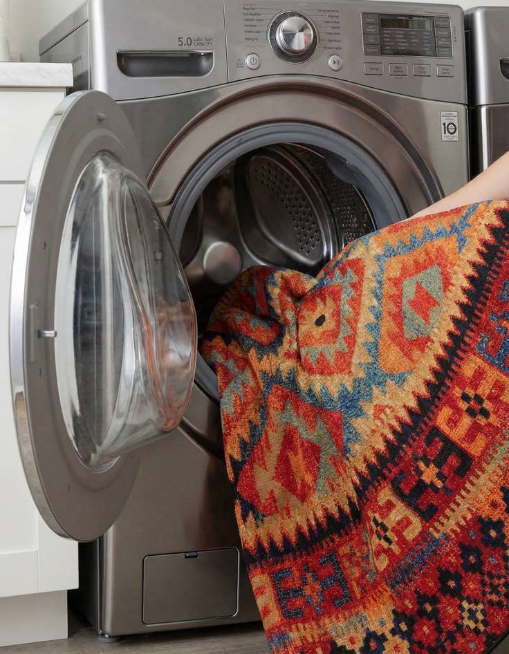 Detail image of 7' 10 x 7' 10  Washable Tribal Indoor / Outdoor Octagon Rug