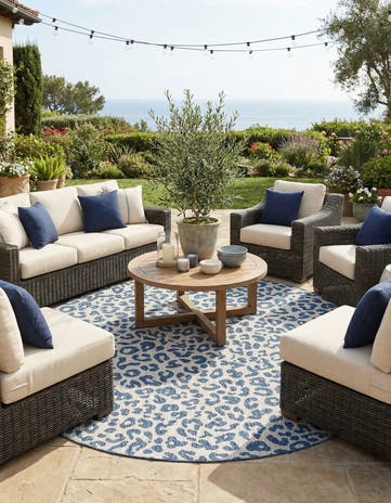13' x 13' Easy-Clean Safari Indoor / Outdoor Round Rug