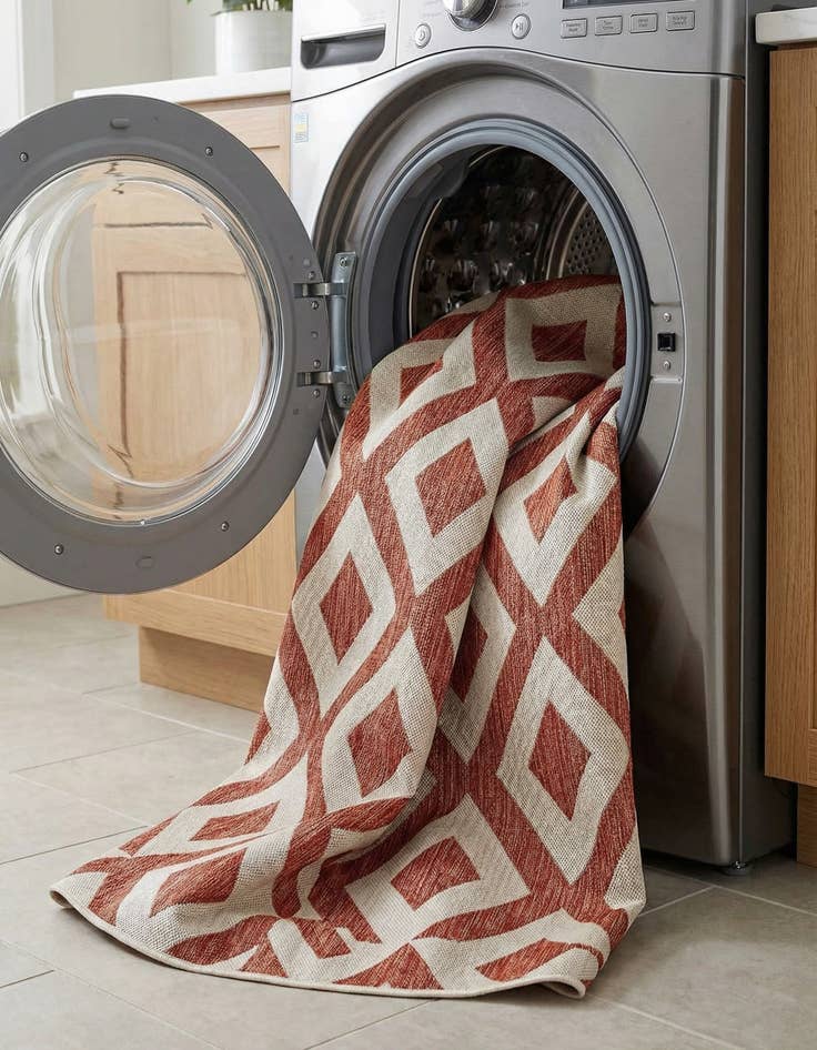 Detail image of 7' 10 x 10'  Washable Jill Zarin Napa Indoor / Outdoor Oval Rug