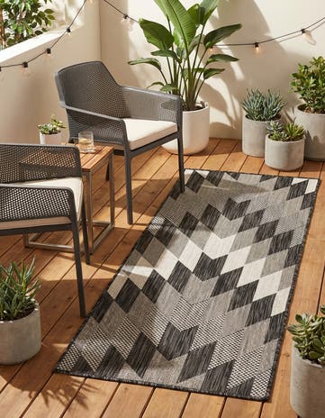 2' x 5' 3 Easy-Clean Modern Indoor / Outdoor Runner Rug
