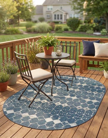 5' 3 x 8' Easy-Clean Trellis Indoor / Outdoor Oval Rug