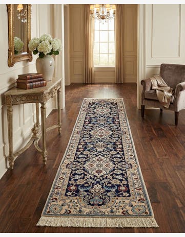 1' 8 x 6' 6 Hand Knotted Nain Rug