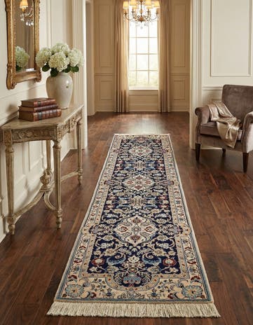 1' 8 x 6' 6 Hand Knotted Nain Rug