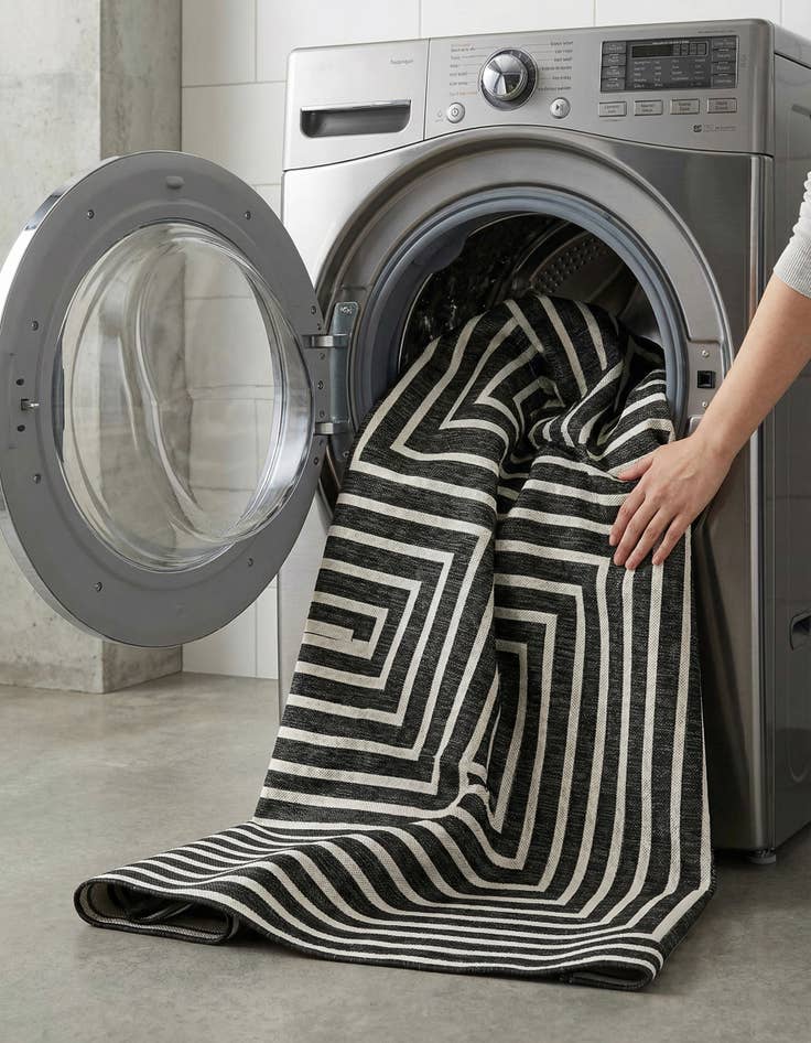 Detail image of  7' 10 x 7' 10  Washable Modern Indoor / Outdoor Square Rug