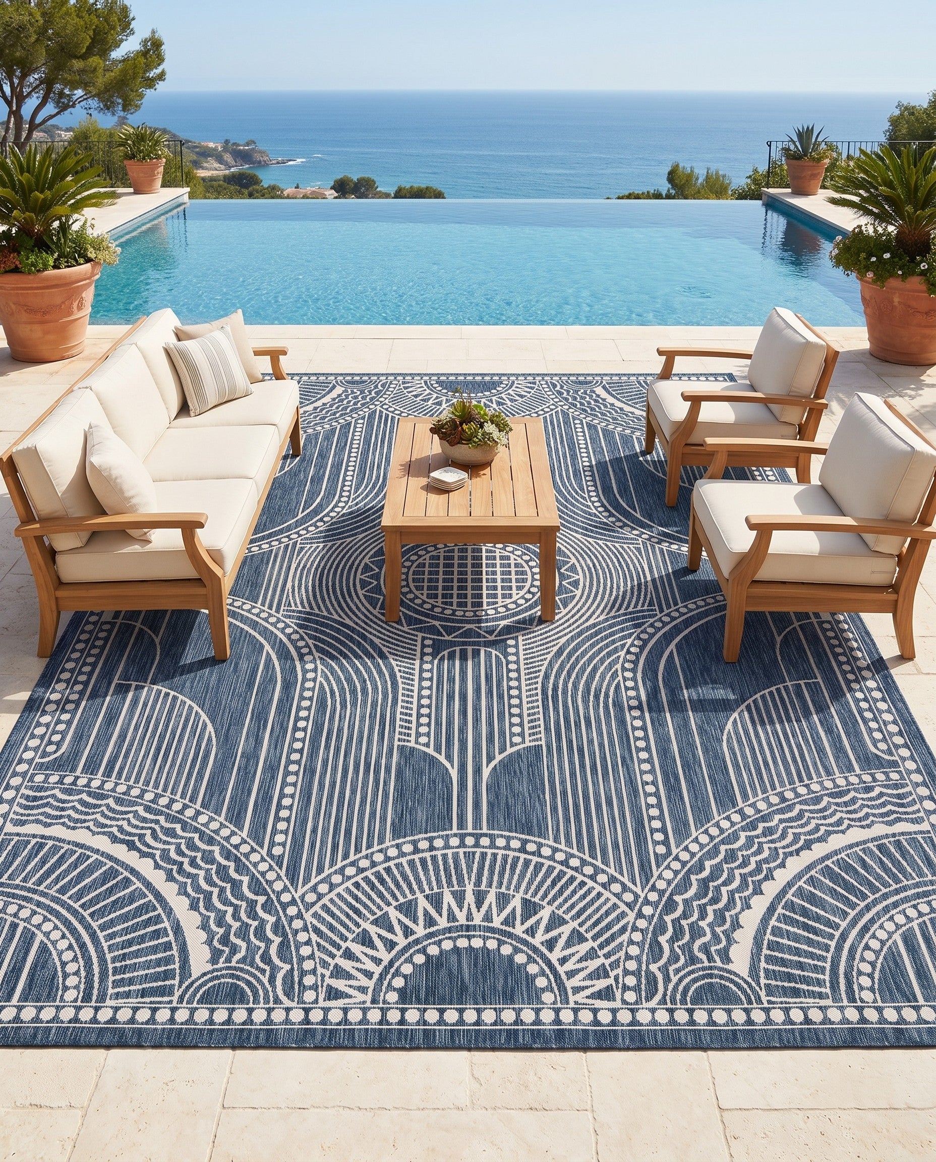 10' x 14' Easy-Clean Traditional Indoor / Outdoor Rug