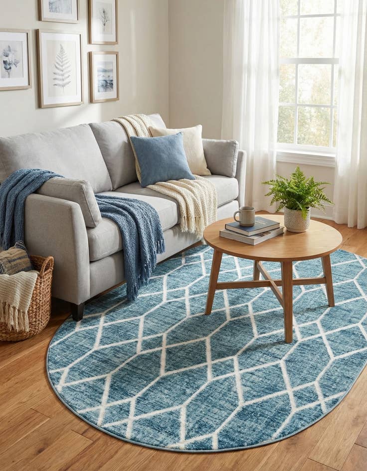 Detail image of  5' 3 x 8' Lattice Trellis Oval Rug