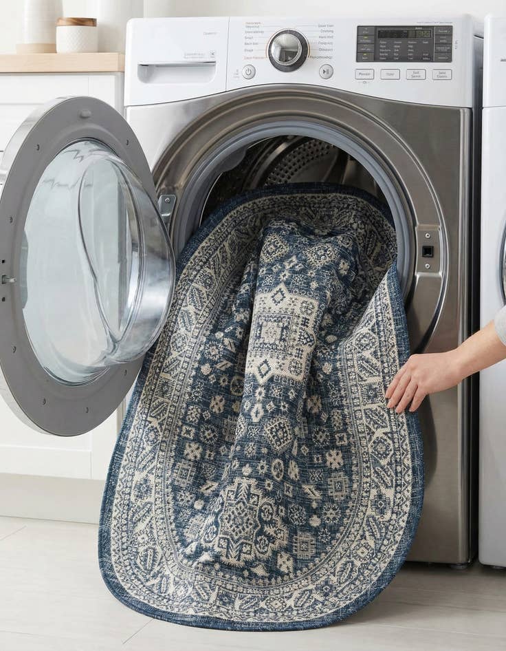 Detail image of 5' 3 x 8'  Washable Aztec Indoor / Outdoor Oval Rug