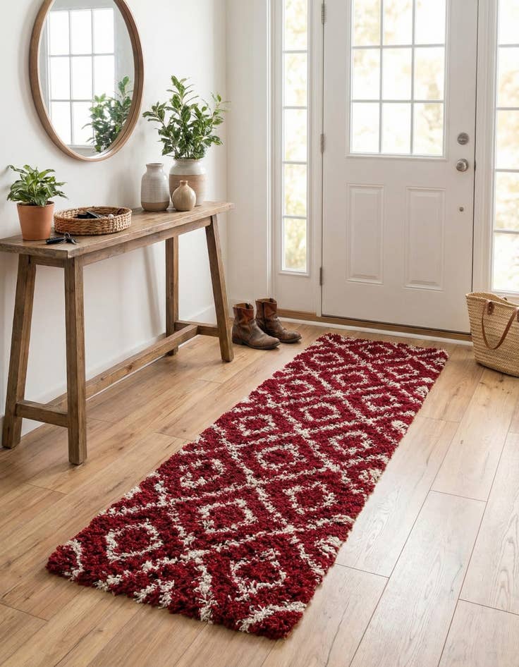 Detail image of  2' 7 x 12' Lattice Shag Runner Rug