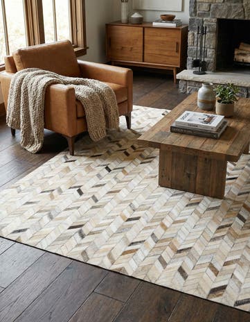 4' 9 x 6' 8 Cowhide Stocks Rug