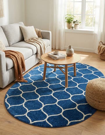 4' x 6' Lattice Frieze Oval Rug