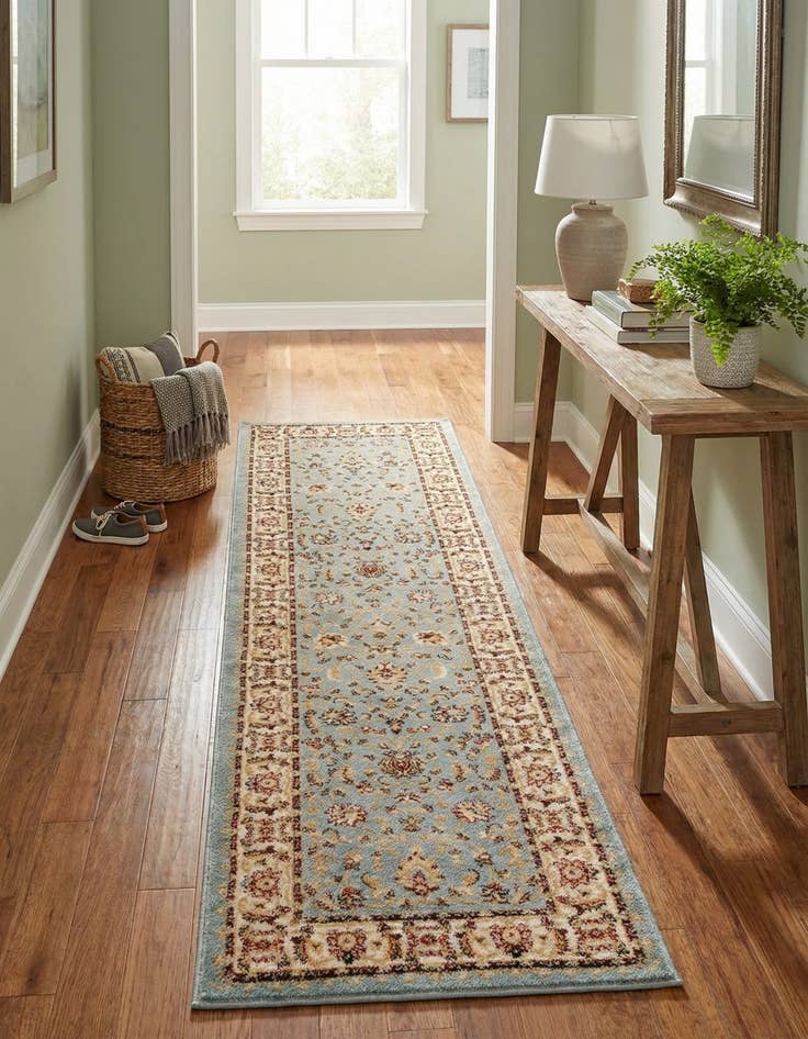 Detail image of 2' 7 x 10' Classic Agra Runner Rug