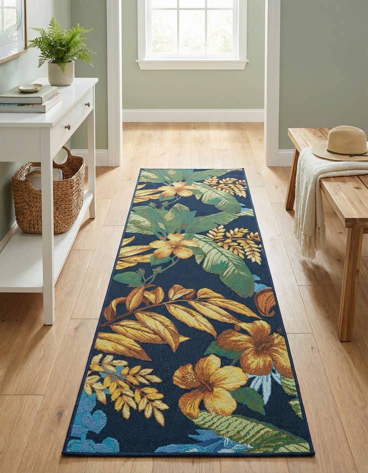 Detail image of 2' x 4'  Washable Botanical Indoor / Outdoor Runner Rug