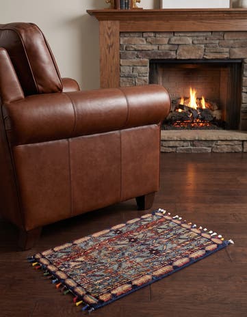 1' 3 x 2' Hand Knotted Ziegler Rug