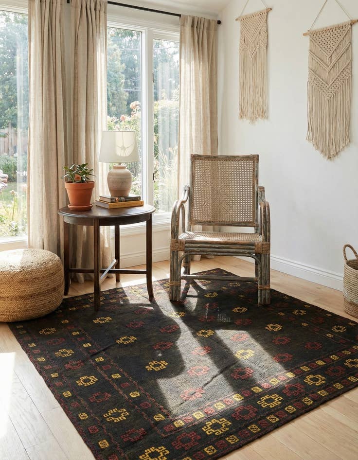 Detail image of 4' x 4' 3  Hand Knotted Sumak Wool Square Rug