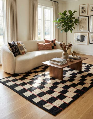 5' 6 x 8' 1 Hand Knotted Darya Wool Rug